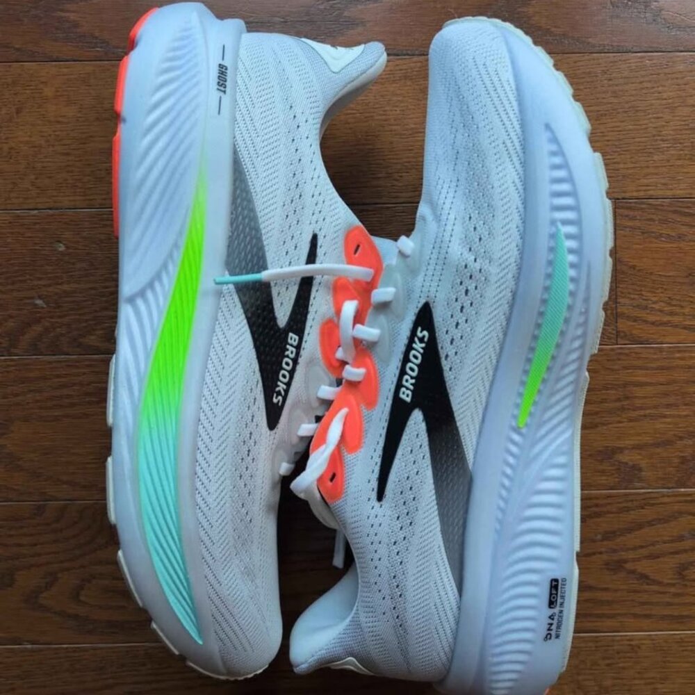 Brooks Ghost 17 Mens size 12